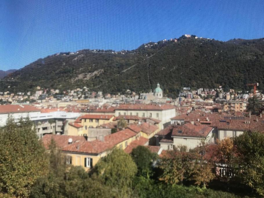 Maison 53 Incantevole Appartamento Vista Cattedrale Di Como Bagian luar foto